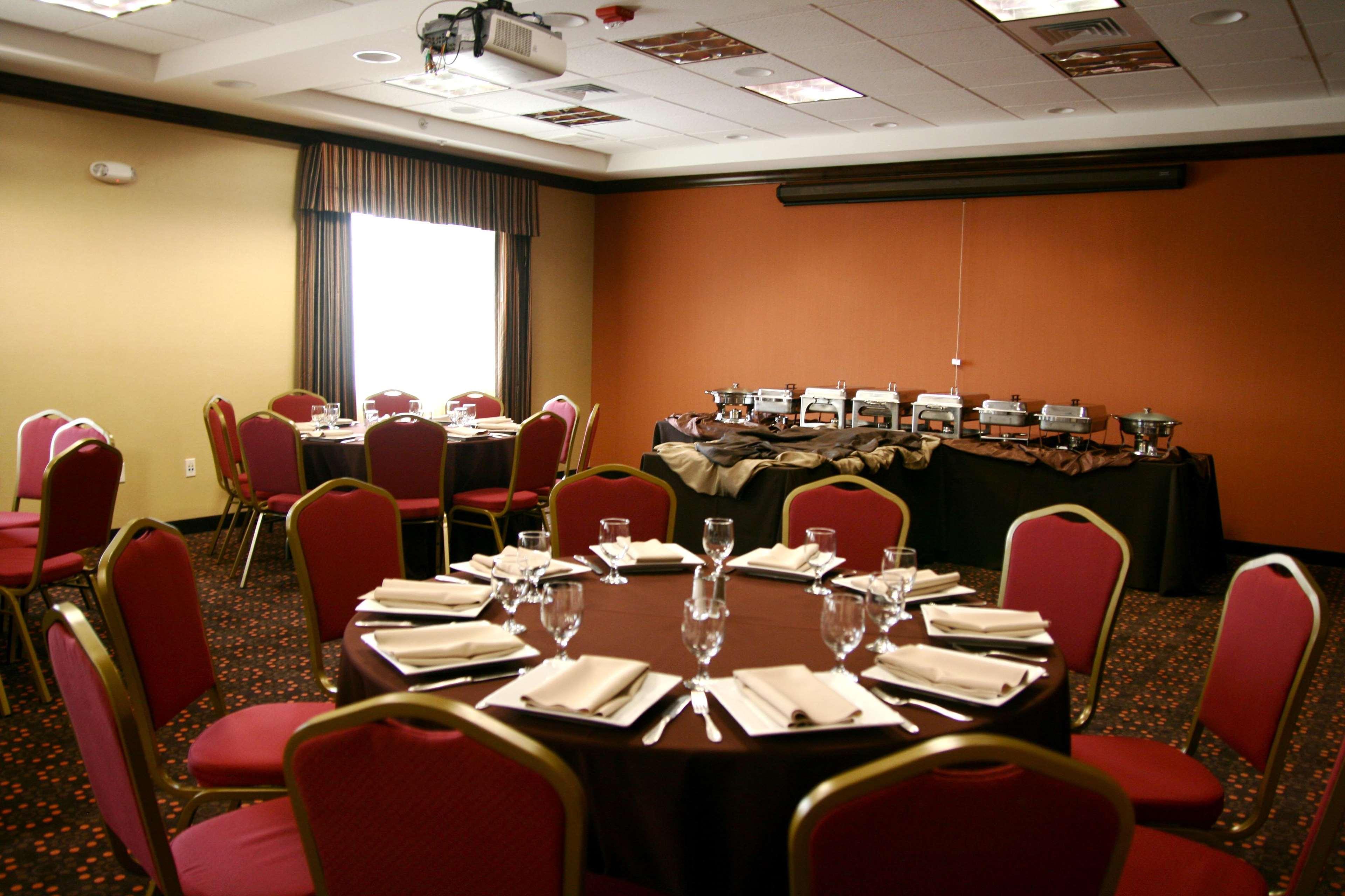 Hampton Inn & Suites Folsom Ristorante foto