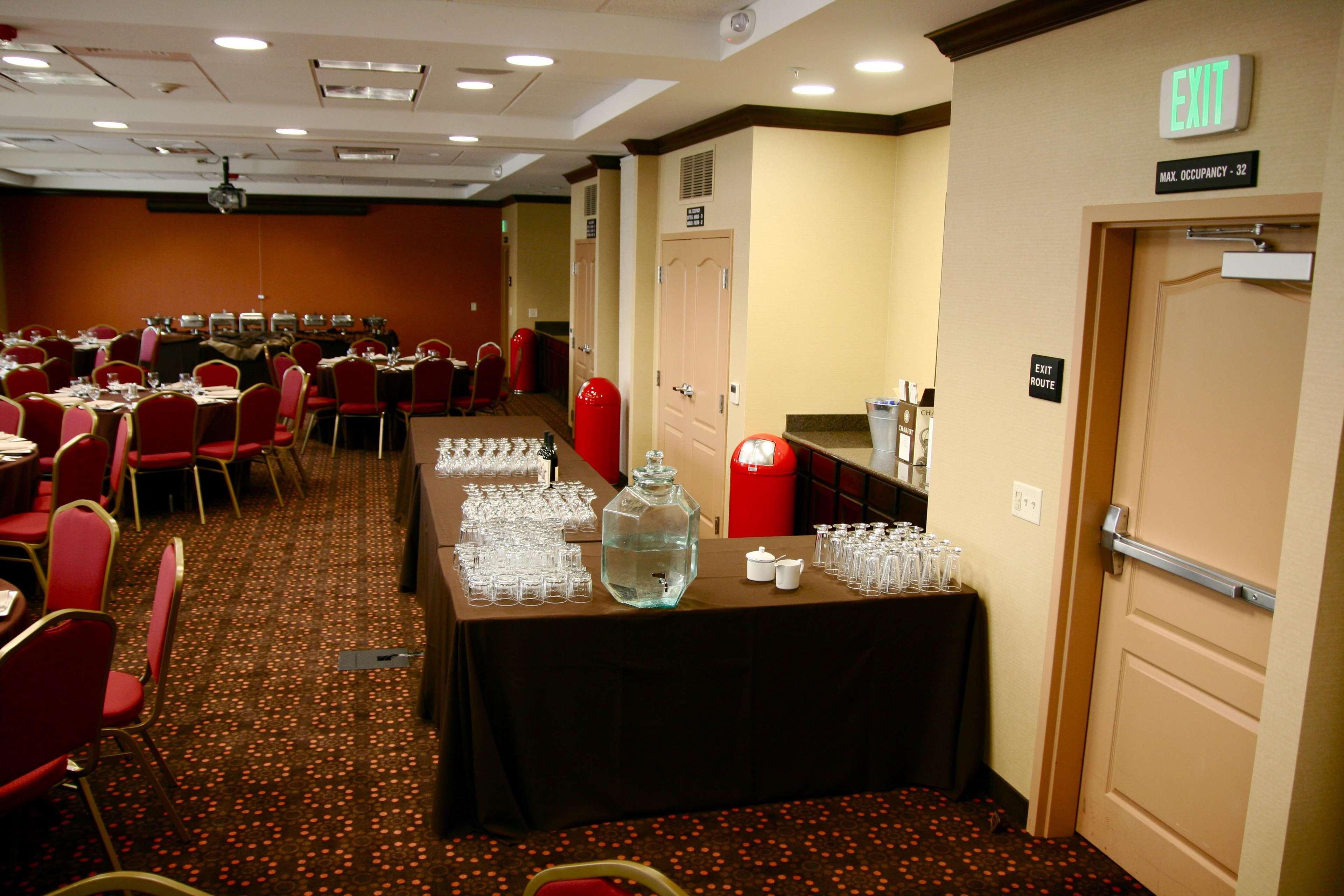 Hampton Inn & Suites Folsom Ristorante foto